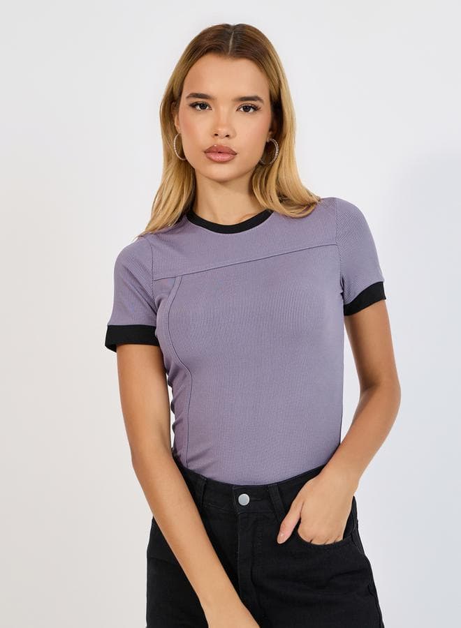 Ribbed Round Neck Contrast Panel Fitted T-Shirt — M