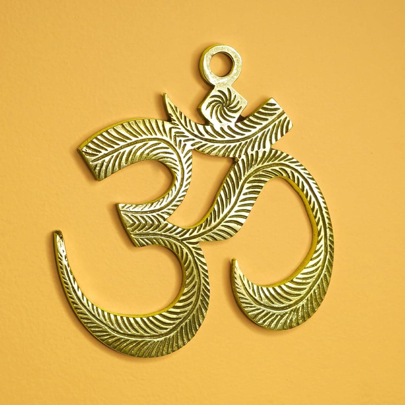 Ekhasa Brass Om Wall Hanging Yantra Om for Door Entrance for Vastu Swastik Ohm Front Door Decoration Items Goodluck Positive Energy Religious Symbols Pooja Temple Decor House Warming Gift