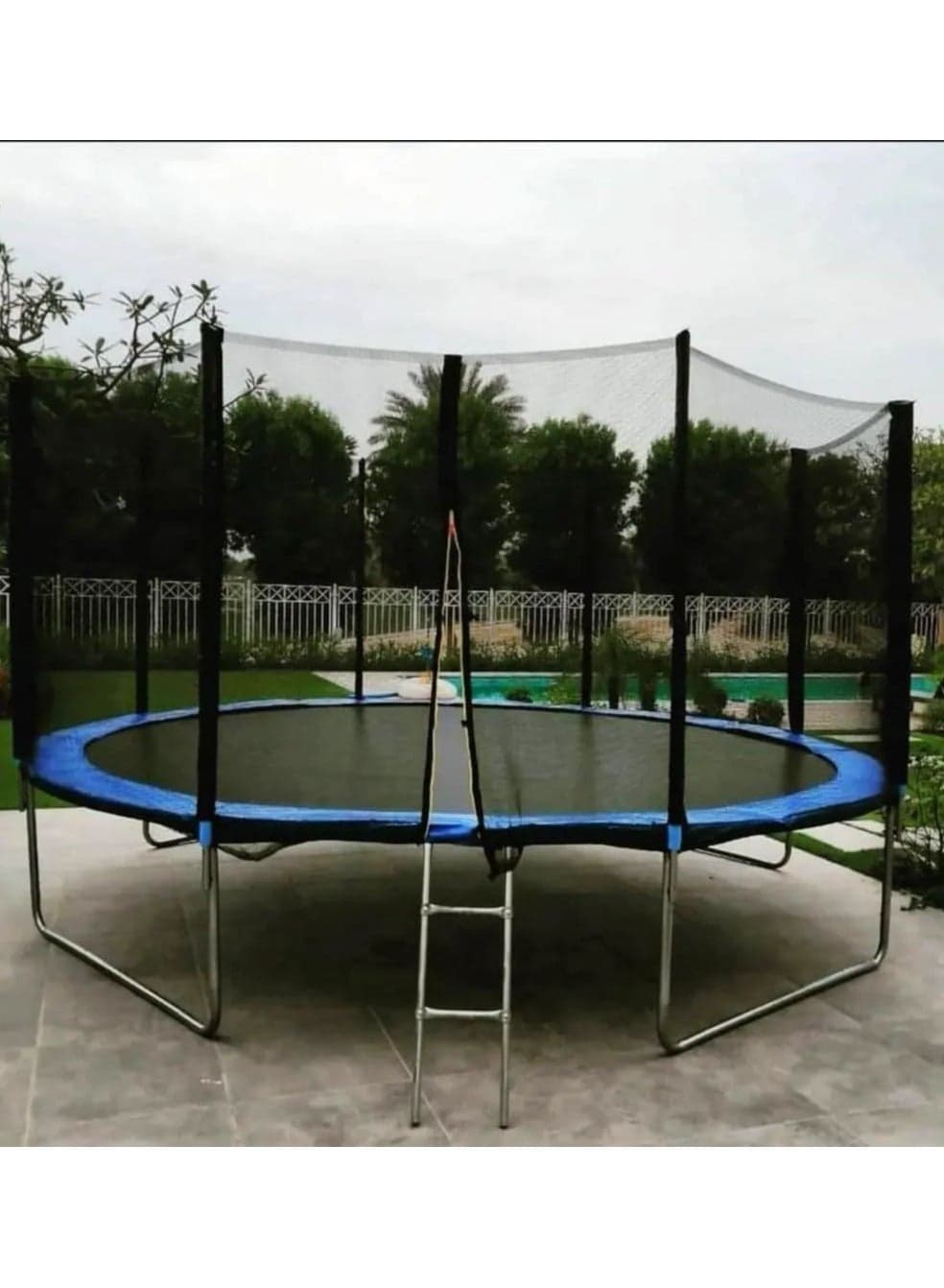 16ft Large Kids Outdoor Round Trampoline Safety Net With Stair