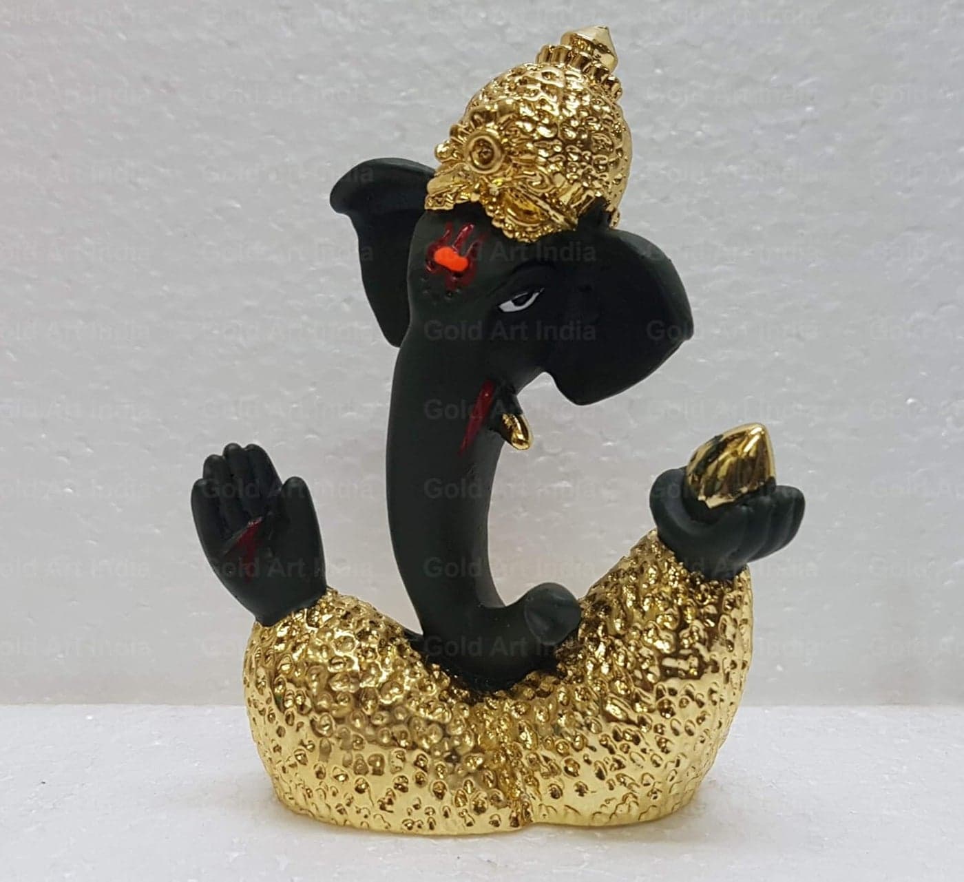 Gold Art India 3 Inches Gold Kai Green Resin Ganesh Idol for Car Dashboard Ganesha Murti Ganpati Idol for Home Decor Puja Lord Ganesh Statue Gift for Office Desk Puja Room Figurine