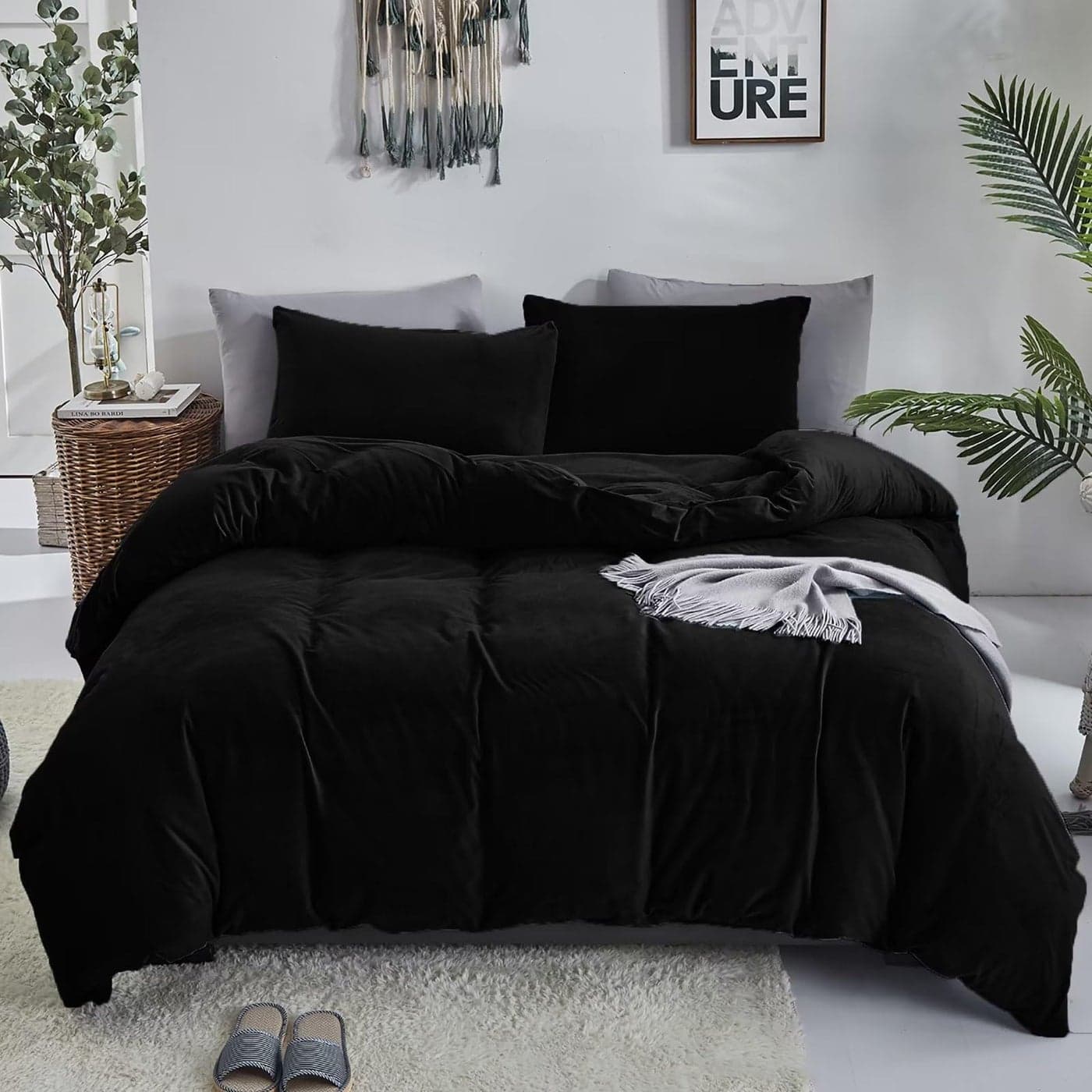 Luxlovery Black Velvet Comforter King Men Plush Fluffy Bedding Dark Color Minimalist Bedding Solid Modern Blanket Quilts Winter Warm Flannel Comforter Set for King Bed