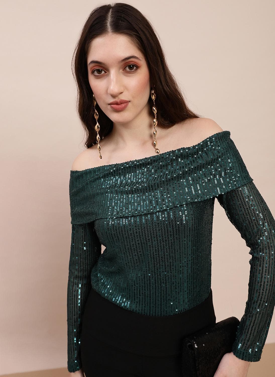 Globus Women Green Off Shoulder Long Sleeves Sequinned Party Top