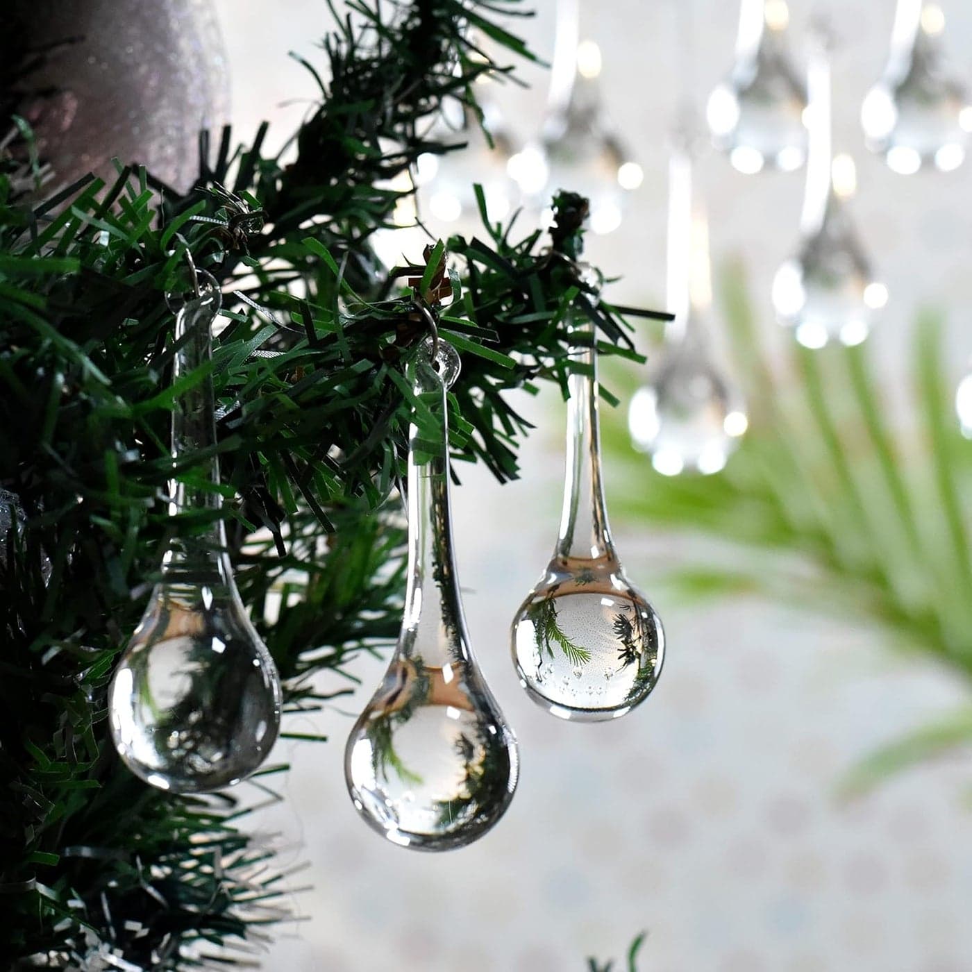 IndianShelf 200 Glass Christmas Ornaments Clear Glass Ornaments Chandelier Crystals Chandelier Drop Ornaments Glass Teardrop Clear Christmas OrnamentsHanging Crystals for Centerpieces 3 Inch