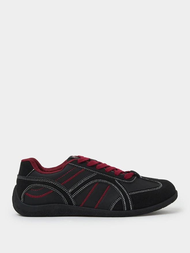 Styli Men Retro Stitch Detail Lace-Up Casual Sneakers