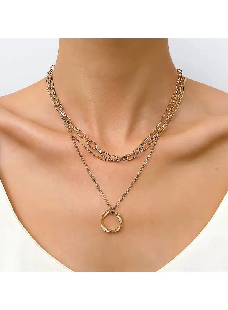A Stylish Multi-layer Chain Necklace With A Golden Pendant, Perfect For A Golden Personality.