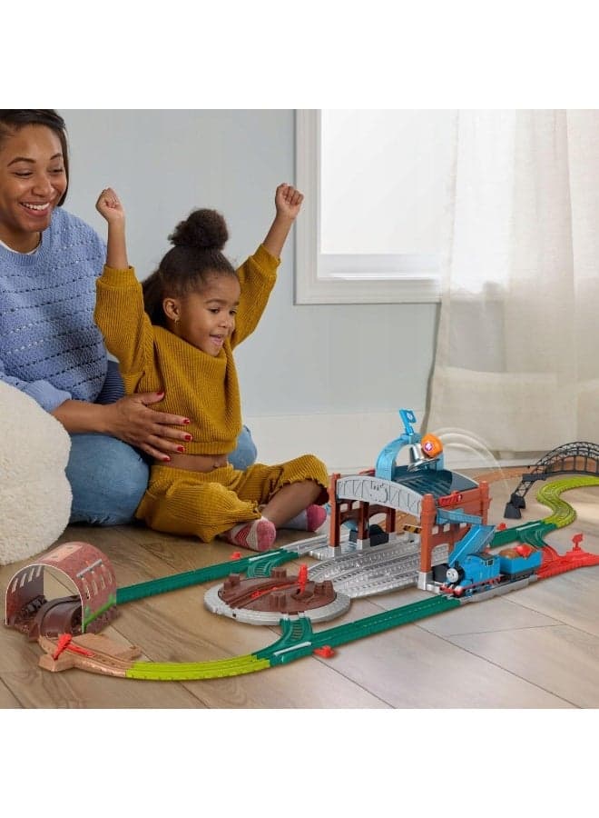 Fisher Price Thomas And Friends Thomas Motorized Driver Trackset JDF26