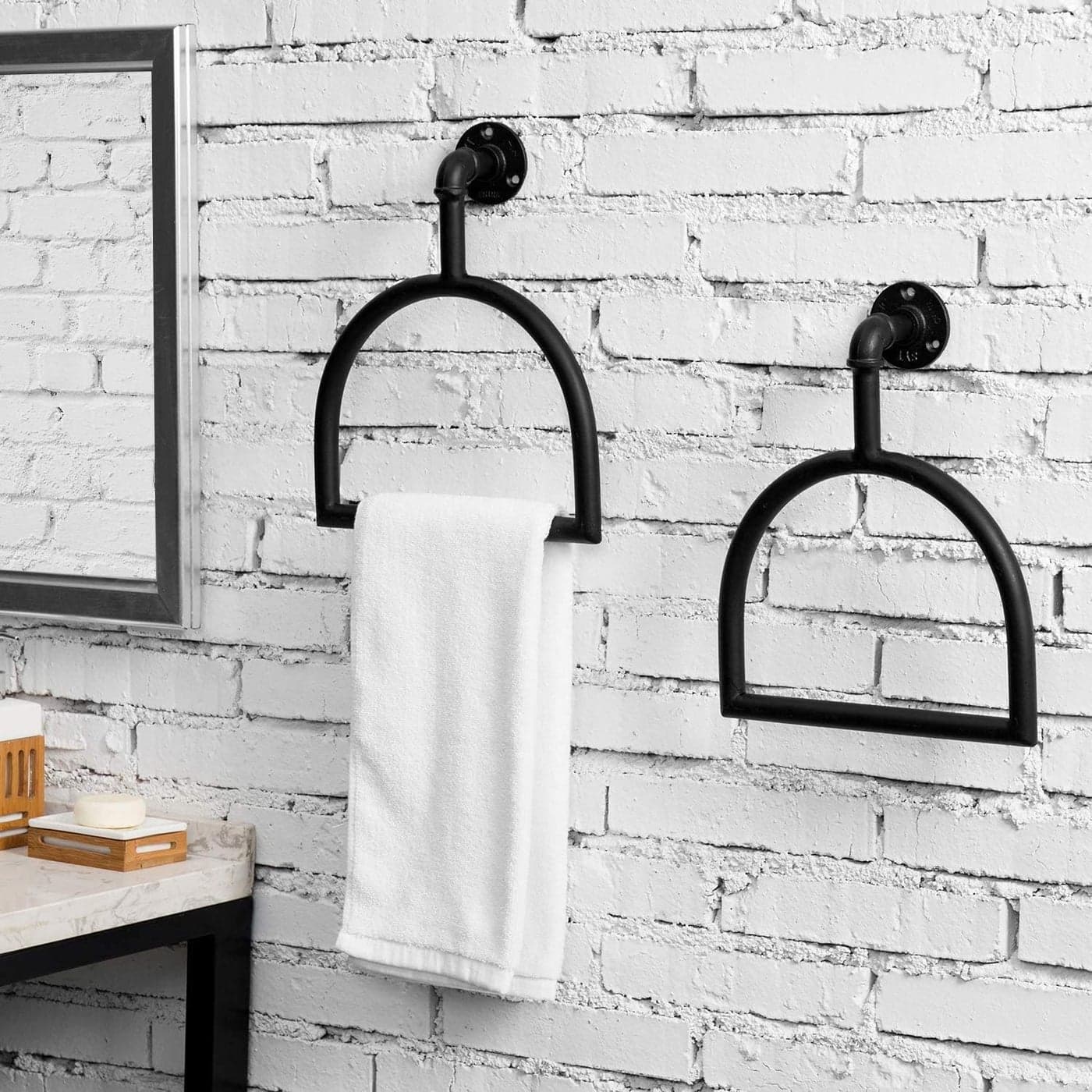 Indian Decor 280091 Rustic Industrial Pipe Matte Black Metal StirrupShaped Wall Mounted Bathroom Hardware Hand Towel Ring Holder Set of 2 Black