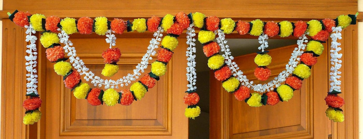 Tia Crafts Artificial Marigold Garlands Flower Door toran Door hangings | Garlands for Home Decoration | bandanwar Door Flower toran (Yellow & Orange)