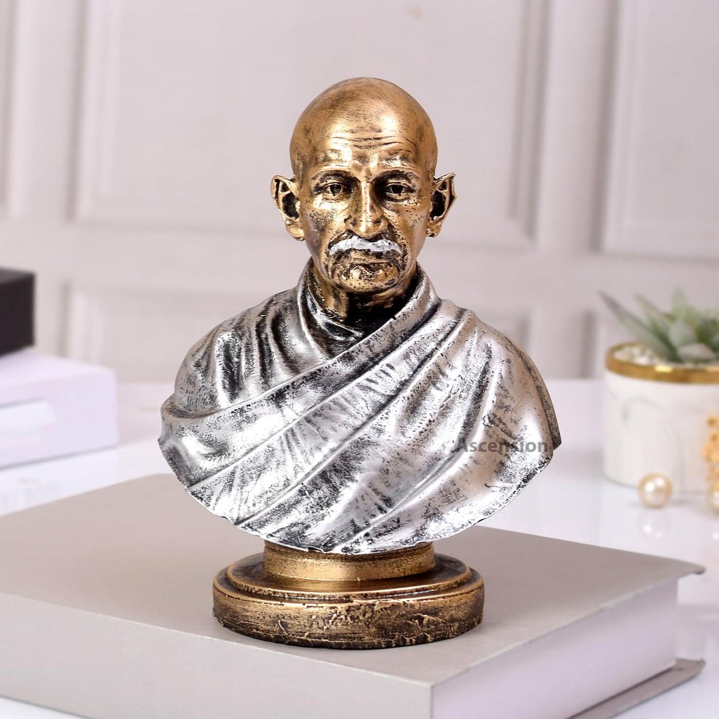 ascension Mahatma Gandhi Statue Mahatma Gandhi Father of Nation India Statue Handpainted Decorative Showpiece Mahatma Gandhi Sculpture for Republic Day Decoration Silver
