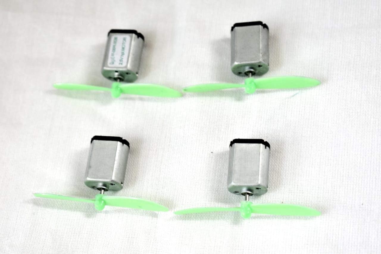 Rashri High Magnetic N20 motor 4 axis aircraft Mini glider small motor propeller set (4 Motors + 4 Propeller)