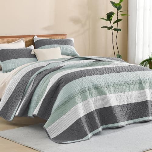 Litanika Oversized King Quilt Set Sage Green, 128x120 Stripe Bedspread Coverlet 3 Pieces, Sage Green Lightweight Quilted Bedding Set for All Season(Super King Plus-1 Quilt, 2 Pillowcases)