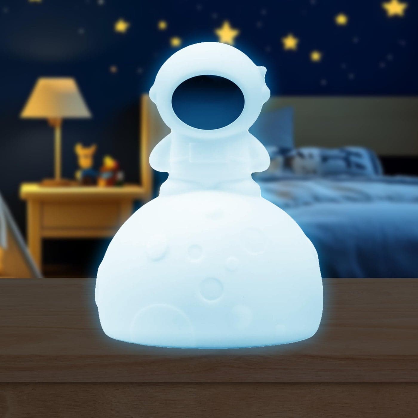Lumipets Junior Astronaut Night Light Soft Silicone Material 8 Soothing Colors Cordless Easy Control Portable
