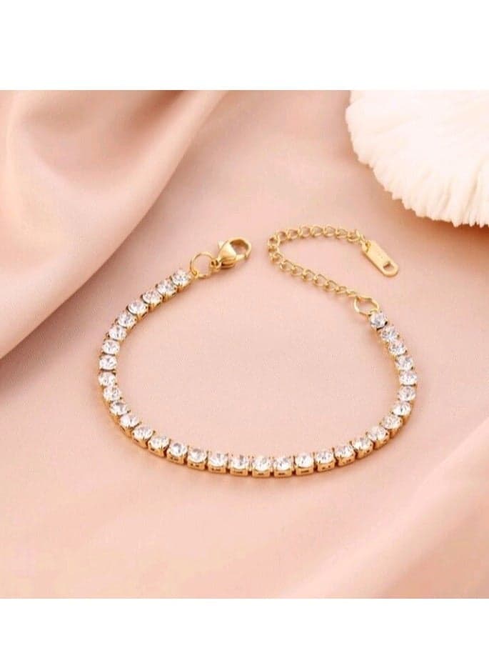 Trendy Fashionable Bracelet For Women High Quality