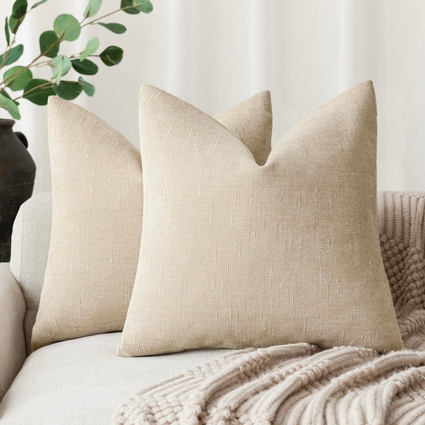 Foindtower Pack of 2 Soft Textured Throw Decorative Pillow Covers Square Accent Solid Cushion Cover Cozy Neutral Farmhouse Pillow Case for Couch Sofa Bedroom Living Room 20x20 Inch Beige