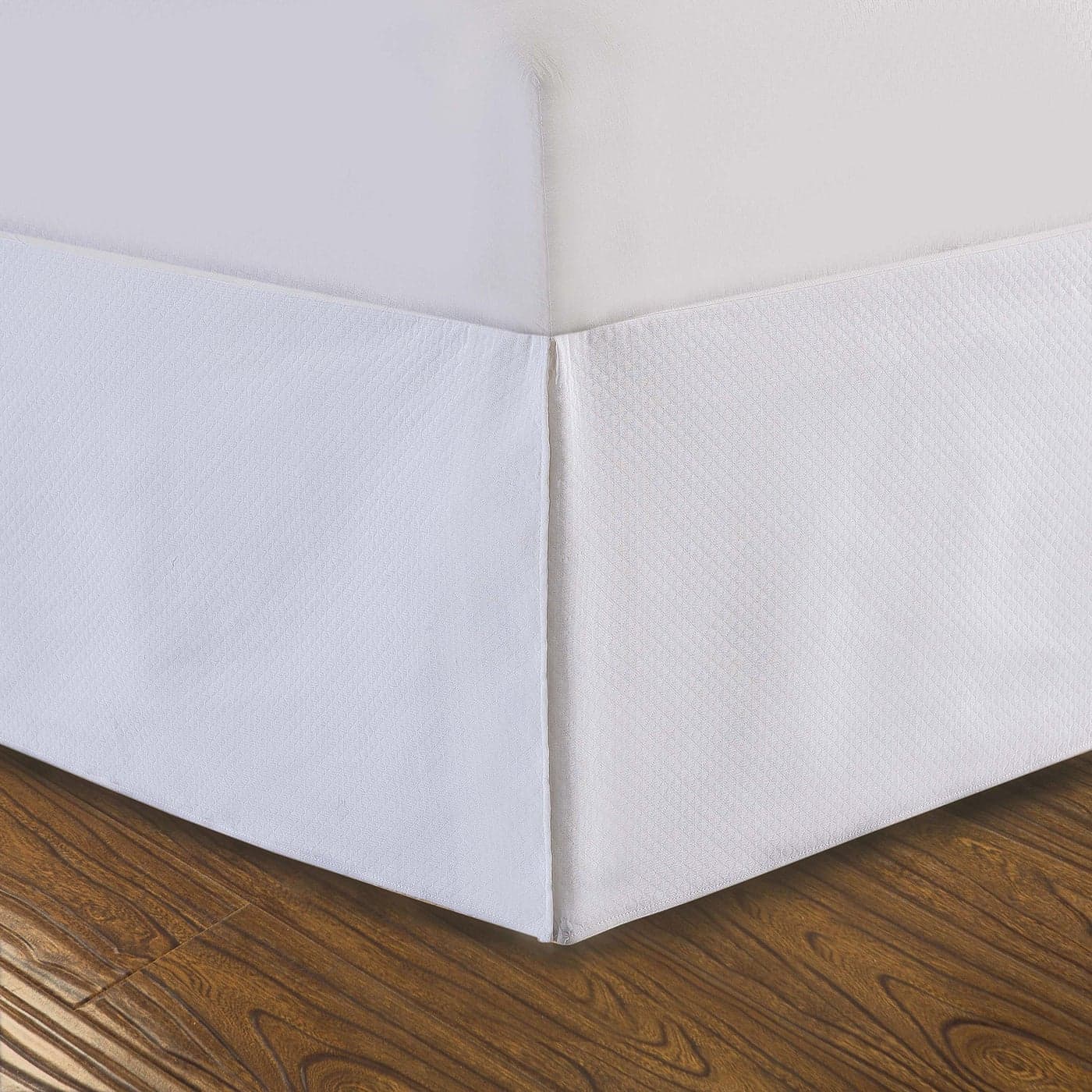DreamSpace DRM24714WHIT02 Bedskirt Full White