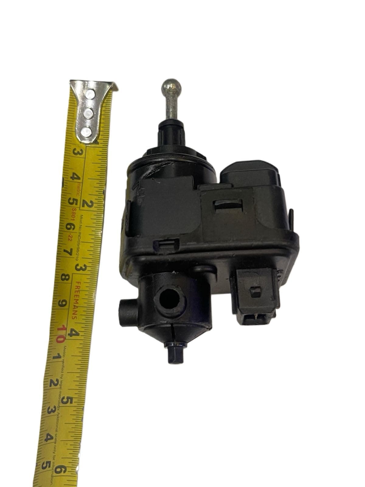 K D HEADLIGHT ADJUSTABLE MOTOR (ALL MAHINDRA HEADLIGHTS) OEM