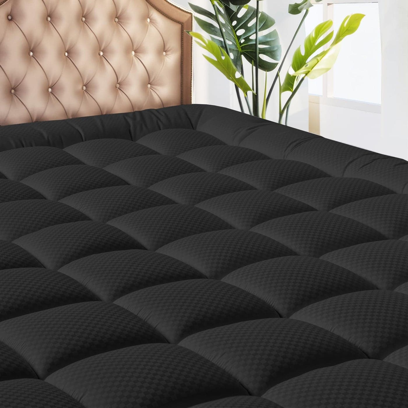 MATBEBY Queen Size Mattress Pad Cooling Breathable Mattress Topper Quilted Fitted Mattress Protector Pillow Top Mattress Cover with 821 Deep Pocket Soft Machine Washable Black 60x80 Inches