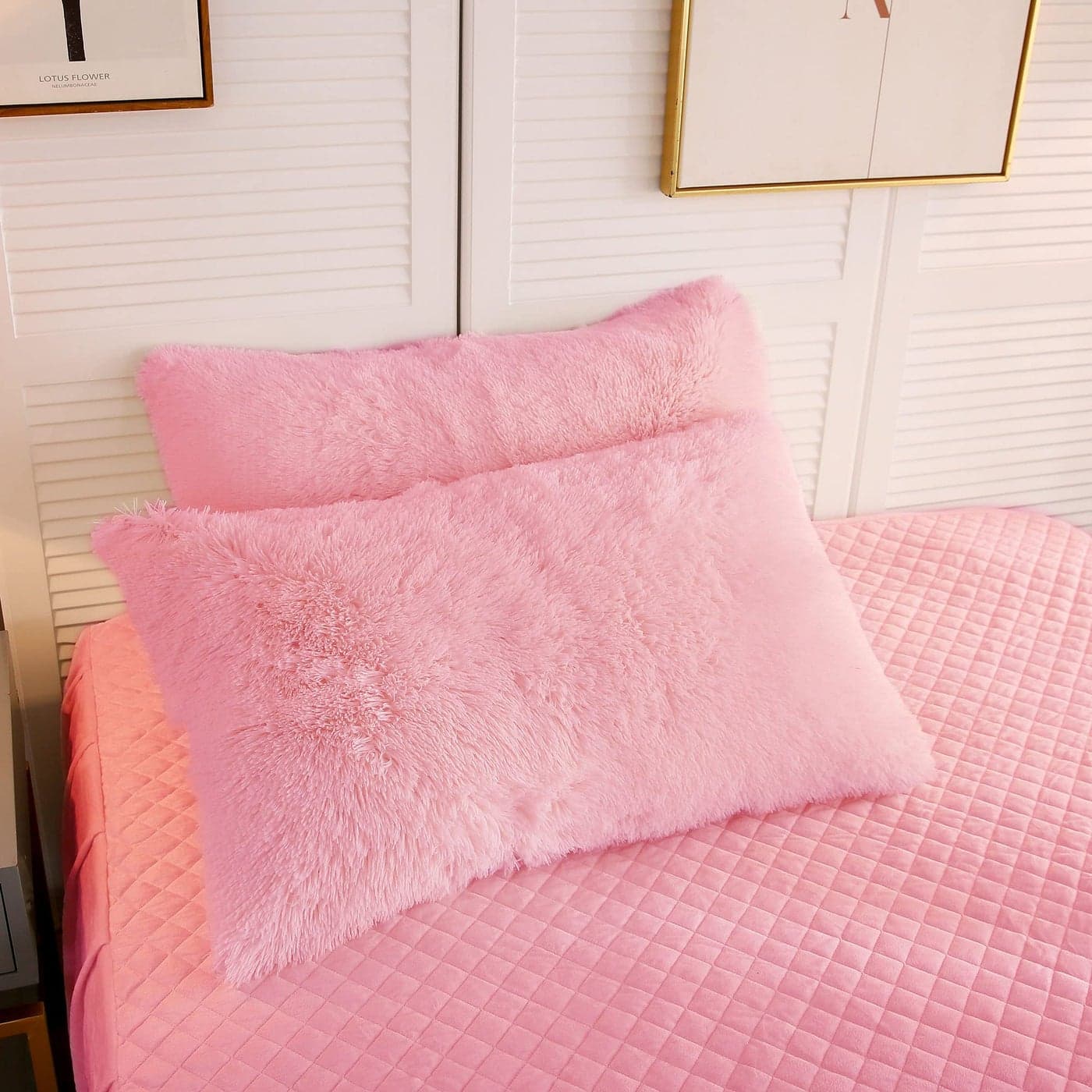 LIFEREVO 2 Pack Shaggy Plush Faux Fur Pillow Shams Fluffy Decorative Pillowcases Zipper Closure Standard Pink