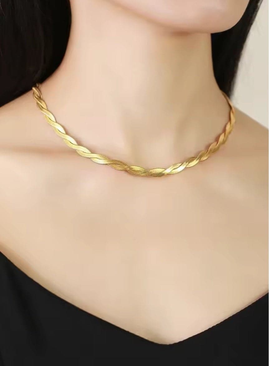 Elegant Stainless Steel Gold Plated Necklace For Women