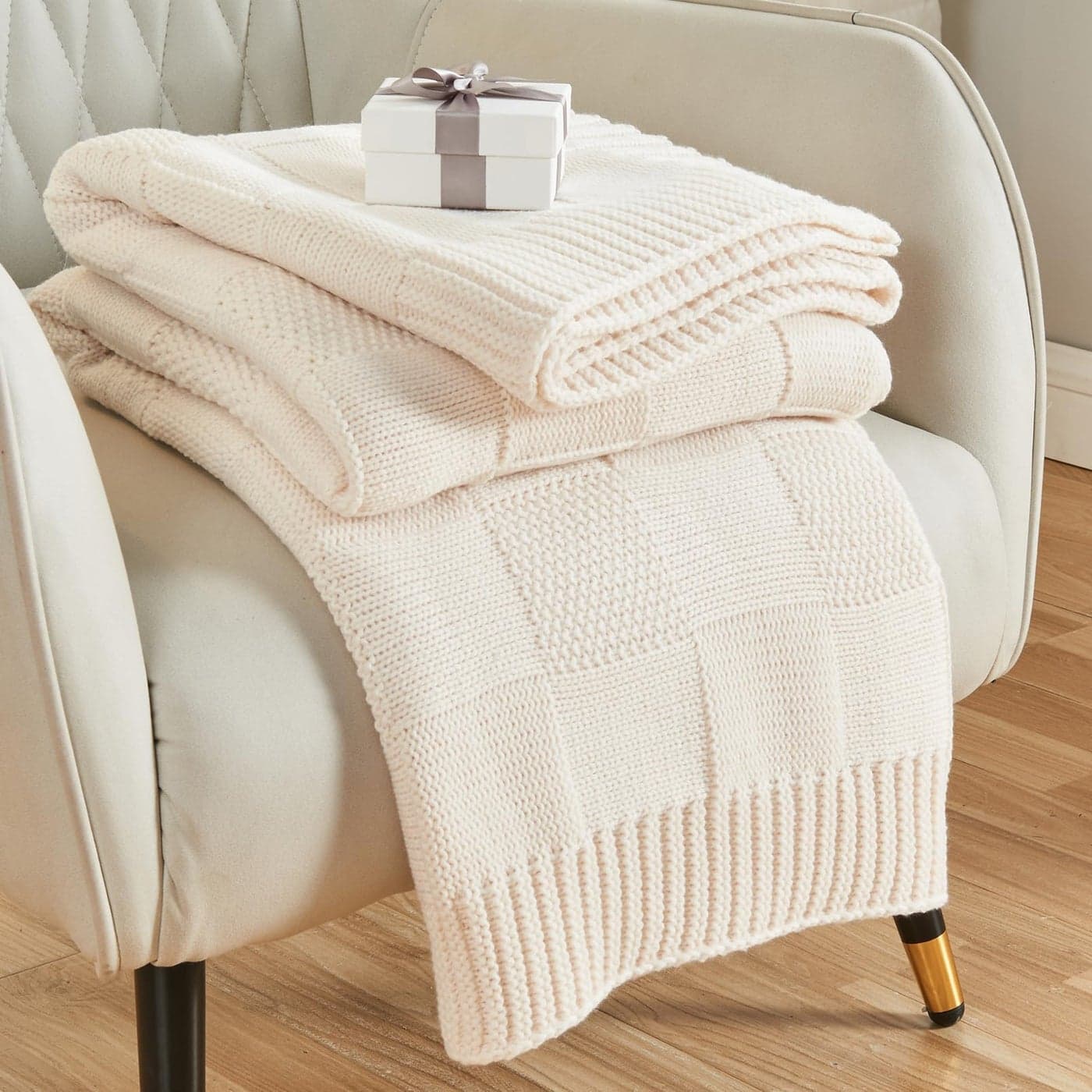 CozeCube Check Knit Throw Blanket Cream White Checkered Throw for Couch Decorative Christmas Soft Cozy Warm Knitted Blanket for Bed Sofa Living Room 60X80