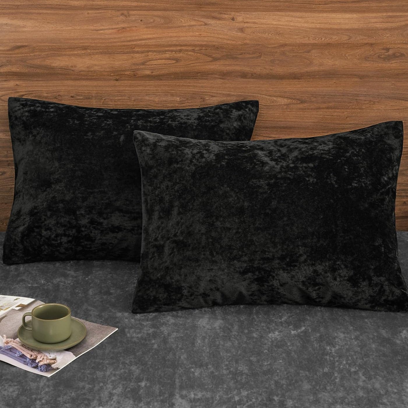 PHF Truly Velvet Pillowcases Standard Size No Insert 2 Pack Ultra Soft Breathable Pillow Shams Covers with Envelope Closure 20 X 26 Luxury Cozy Warm Fuzzy Flannel Black