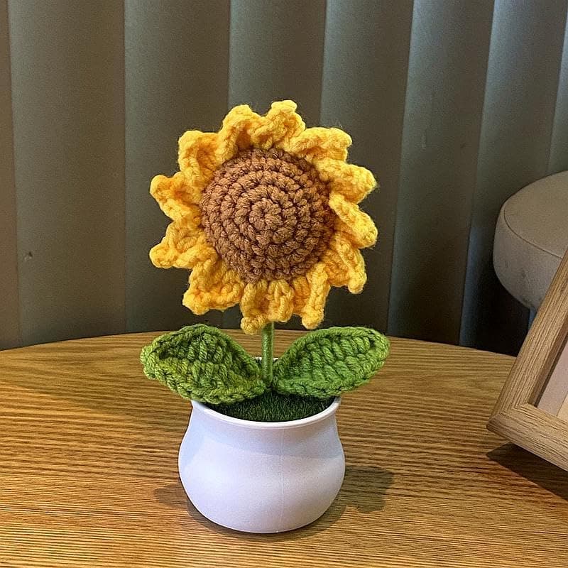 HASTHIP® Desk Decor Small Sunflower Flower Pot Handmade Crochet Sunflower Desk Decor Office Desk Decorative Items Book Shelf Decoration Table Top Decor Home Decor, 8x14cm