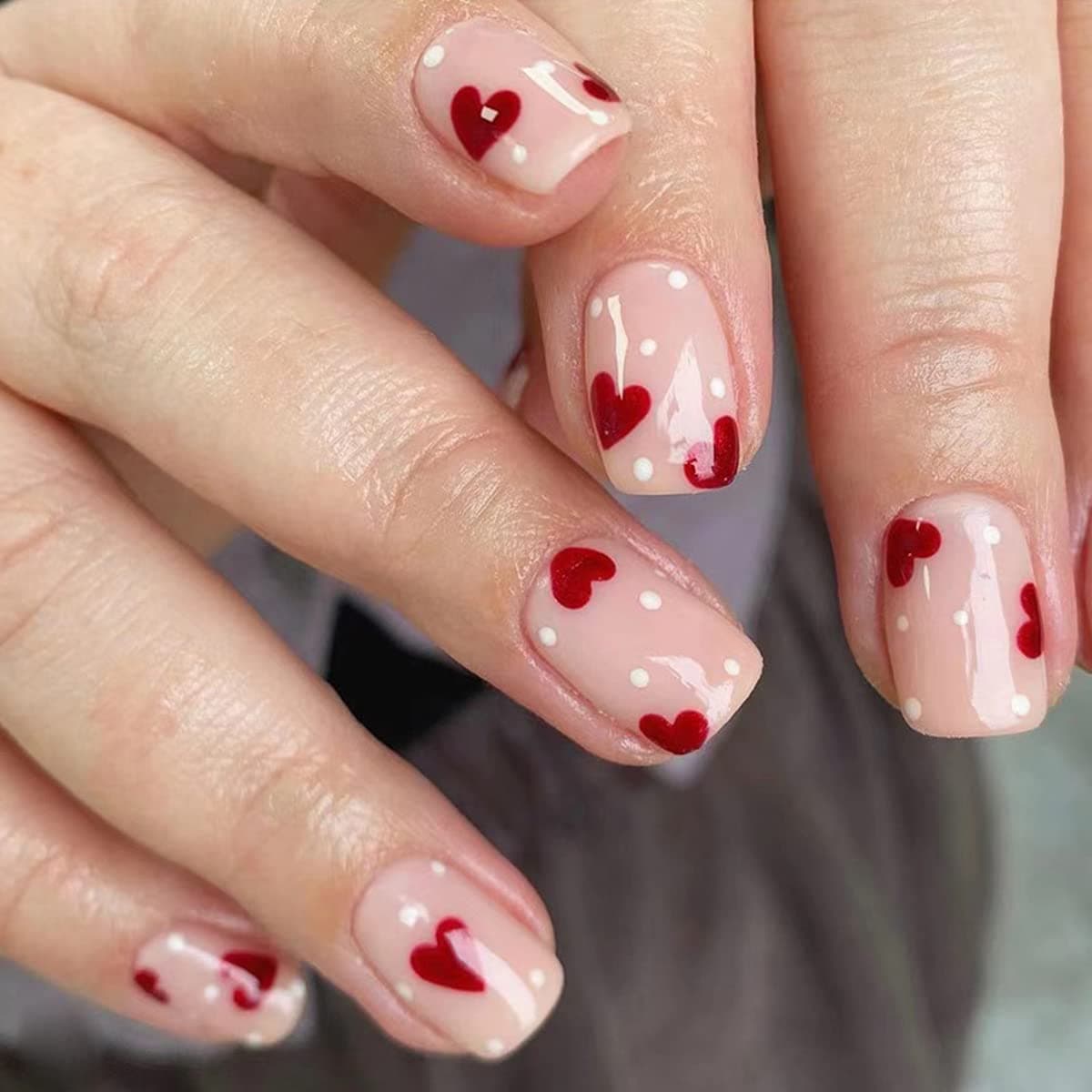 Valentines Day Press On Nails Short Square Fake Nails Red Pink Glossy Acrylic Nails Red Heart Pattern Nails Glue on Nails Artificial False Nails with Design for Women Girls 24 Pcs