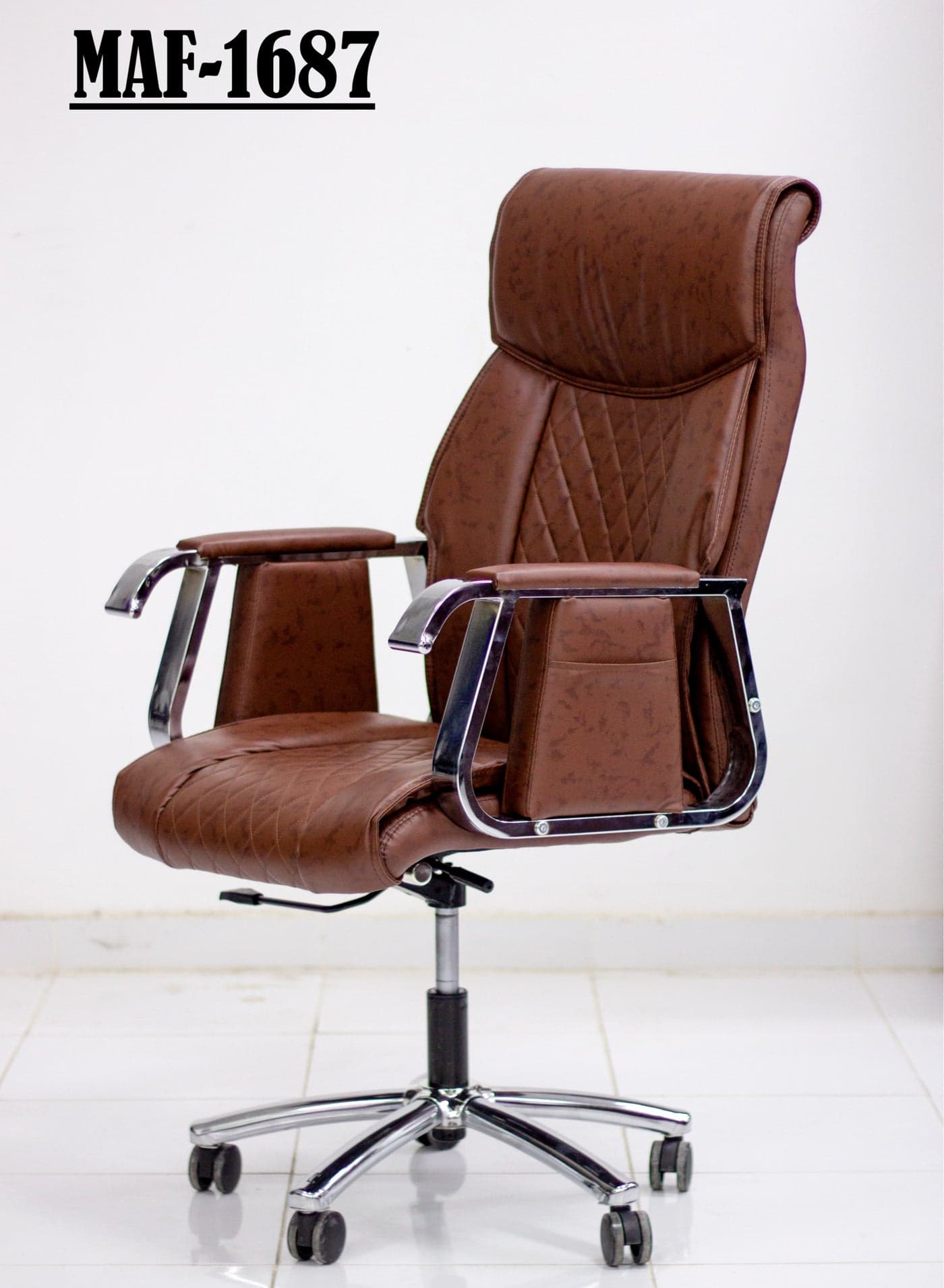 MAF Boss Executive Office Chair Steel Structure, PU Leather 360° Swivel Desk Gaming Chair High Back & Adjustable Height Computer Table Chair, Soft Foam Gaming Study Chair Lumbar Support MAF-1687