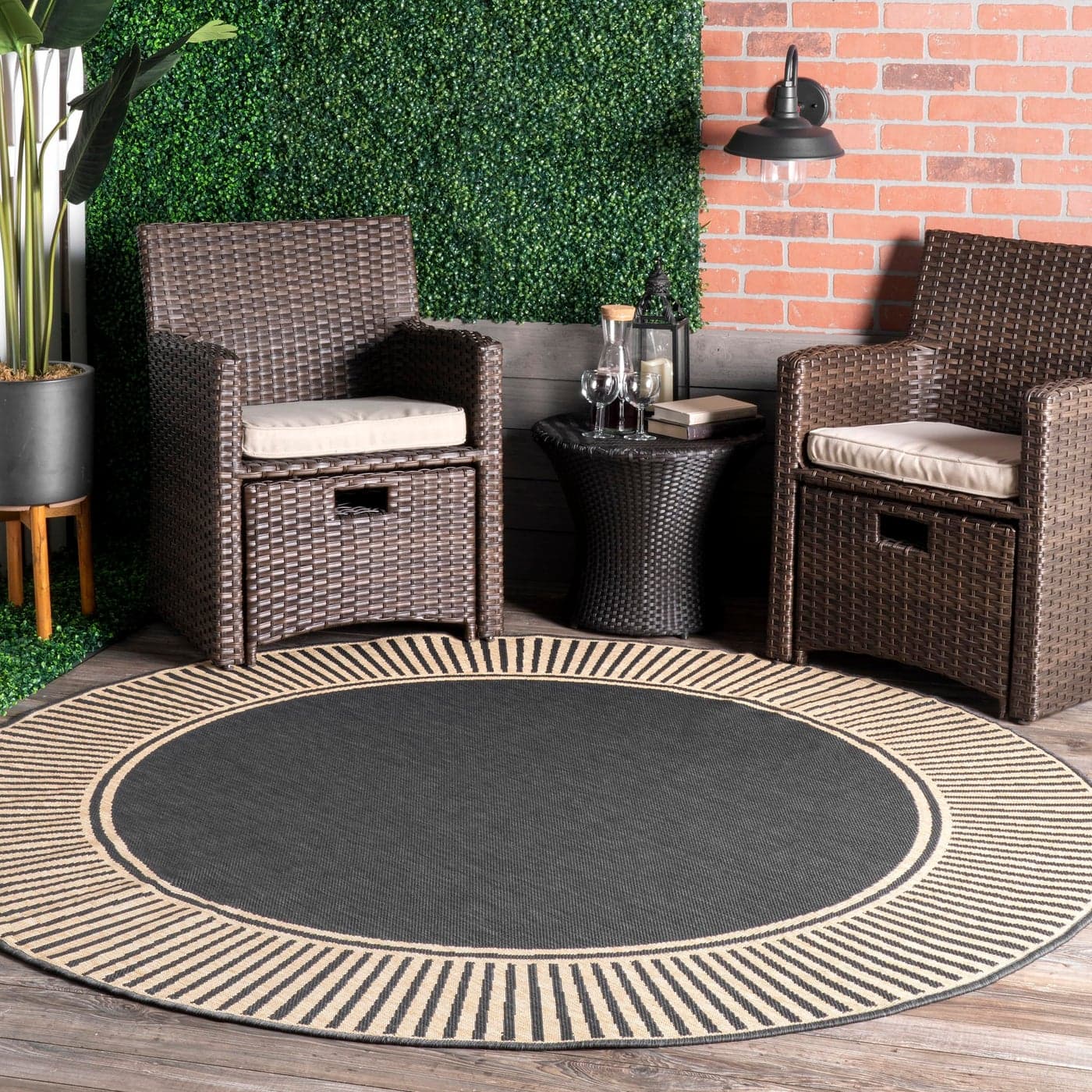 nuLOOM 67 Round Outdoor Area Rug Casual Design With Striped Border Stain Resistant Highly Durable For Patio Balcony Bedroom Living Room Dining Room Bathroom Dark Grey