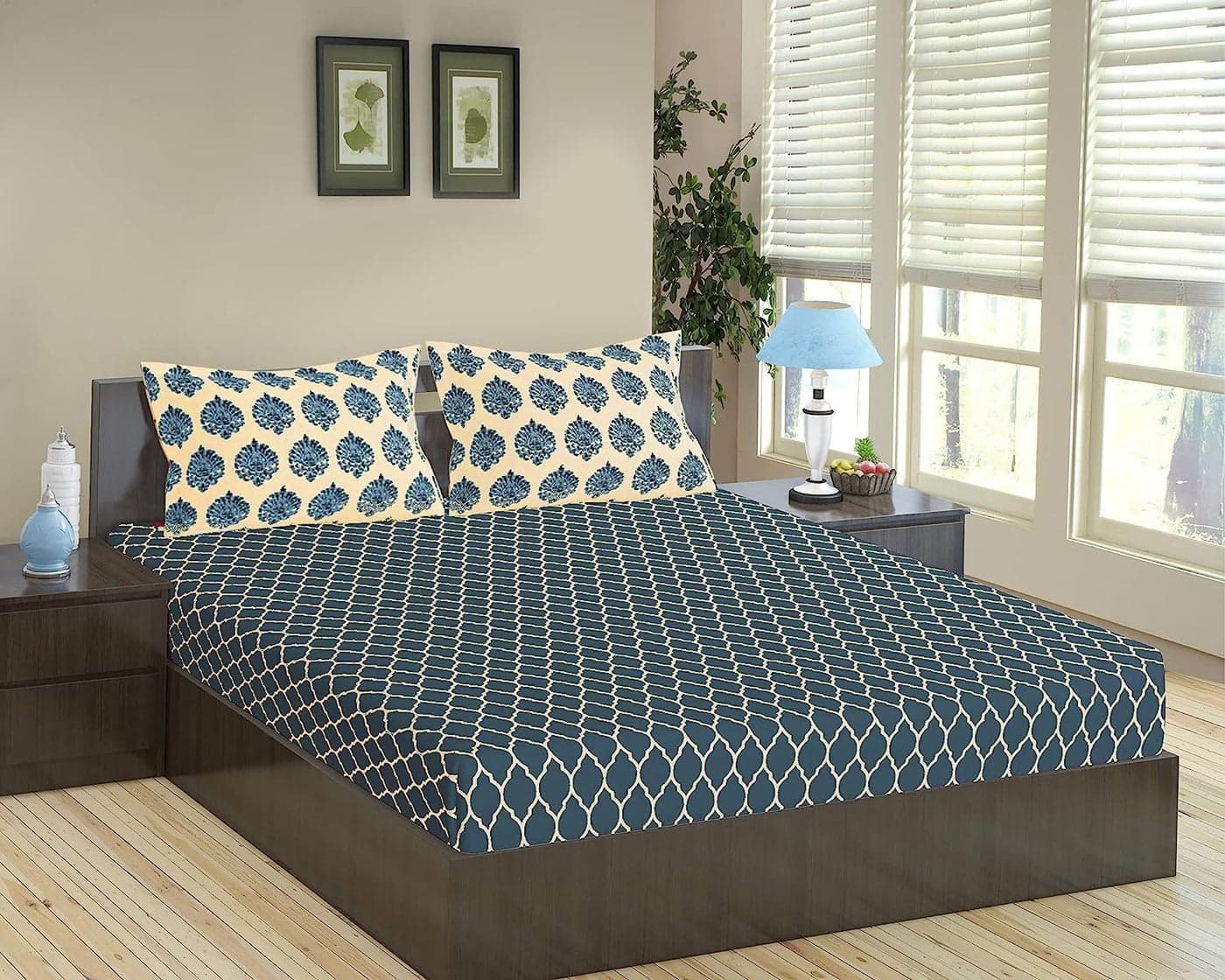 Trance Home Linen 100% Cotton 200 TC 78"X60" Standard Queen Size Elastic Fitted Bedsheet|Printed Queen Bed Size Elasticated Fitted Bedspread With 2 Pillow Covers(Queen 78X60 Inch,Dori&Damask - Blue)