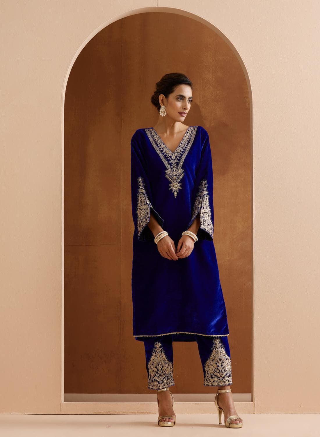 Women's Blue Velvet Embroidered Tunic Full Length Palazzo Straight Fit Kurta Set