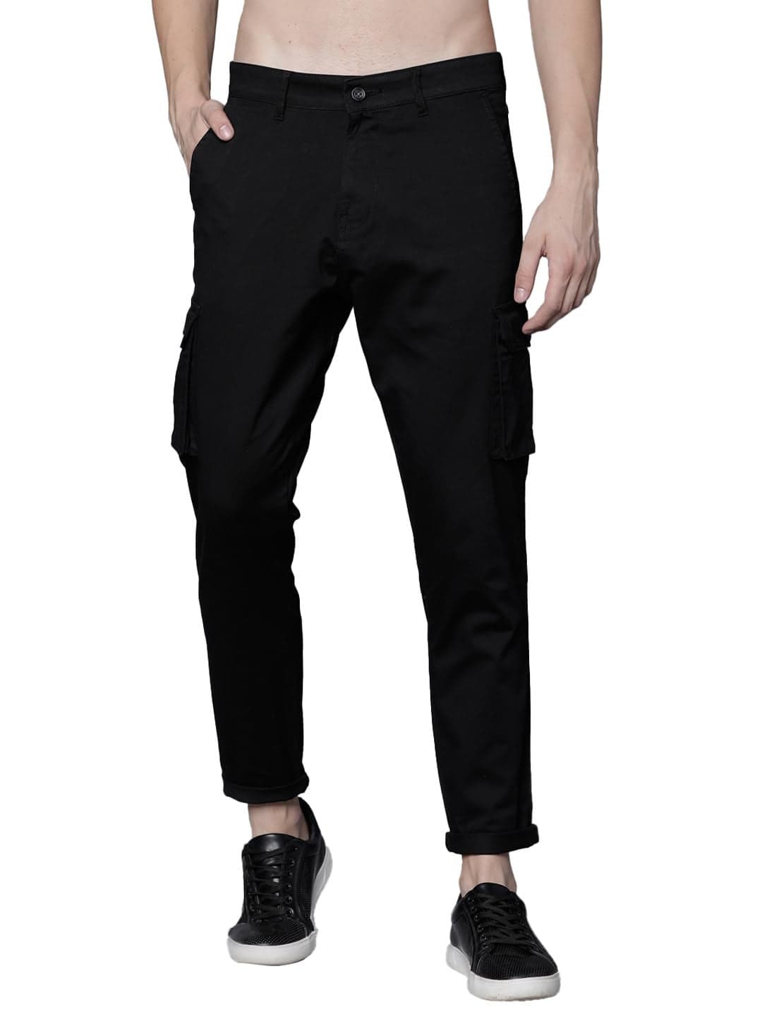Highlander Men Black Slim Fit Solid Cargos