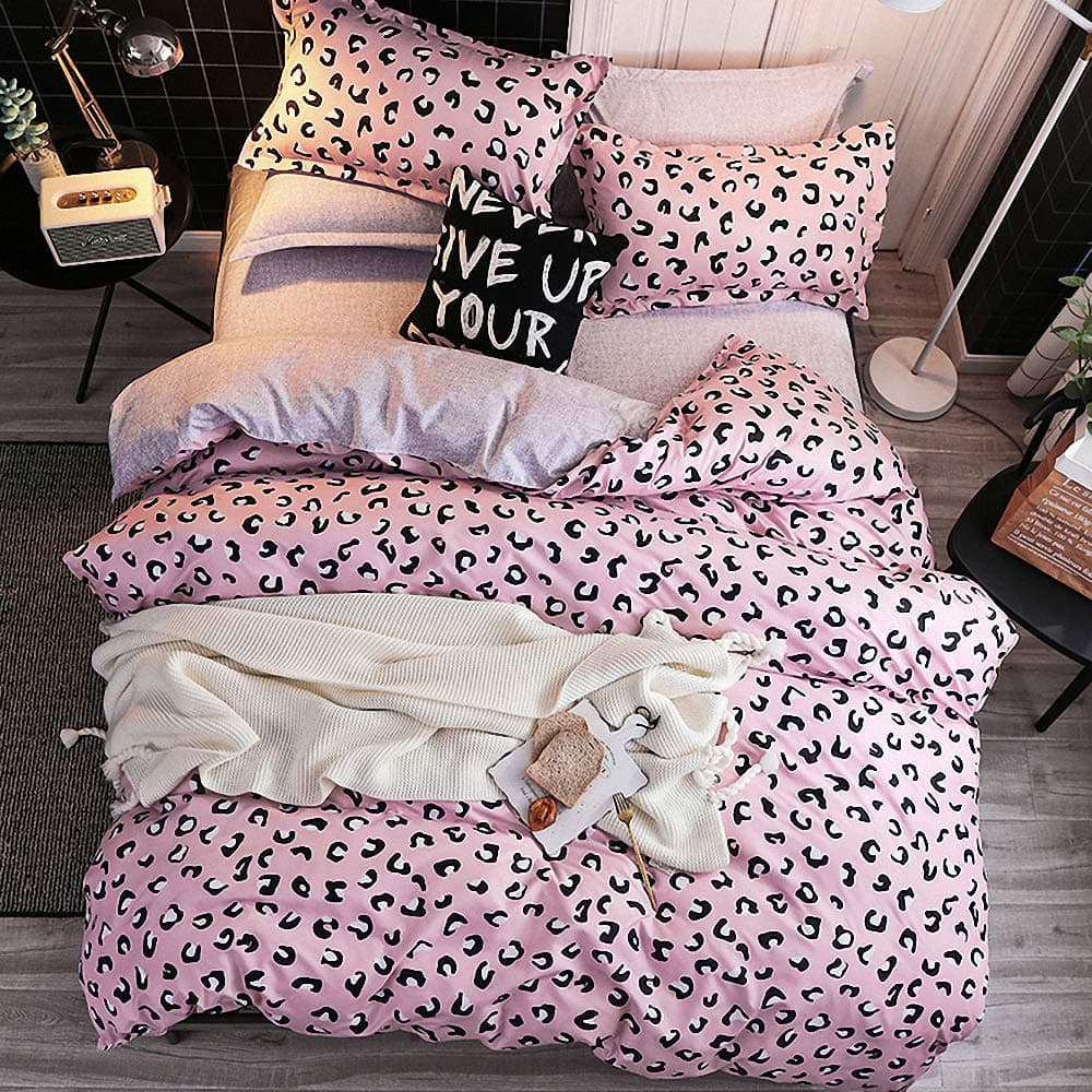 JQWUPUP Cute Leopard Duvet Cover Set King 3 Pcs Soft Bedding Set with Zipper for Teens Kids Boys Girls Adult Women Durable Reversible Microfiber King Pink
