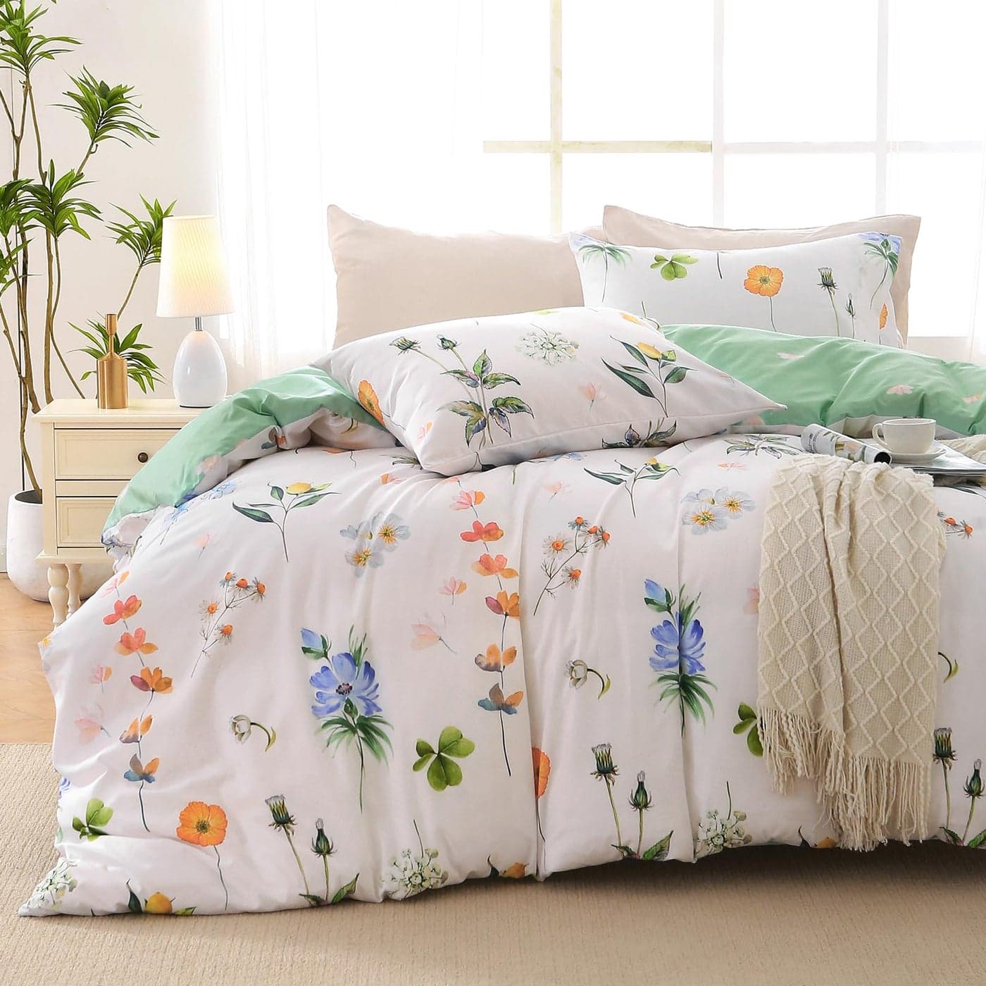 MUXHOMO Duvet Cover Queen Size Reversible Floral Multicolor Duvet Cover Set with Zipper Closure 3 Pieces Botanical Patterns Soft Microfiber Bedding Set with 4 Ties 90x90 2 Pillow Cases