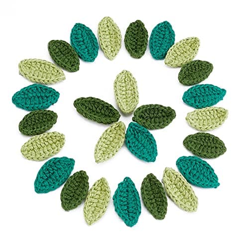 FINGERINSPIRE 30pcs Handmade Crocheted Leaves in 3 Color Crochet Green Leaf Handmade Crocheted Flowers Leaves Small Leaf Applique for Decorative Cardmaking Scrapbook Craft