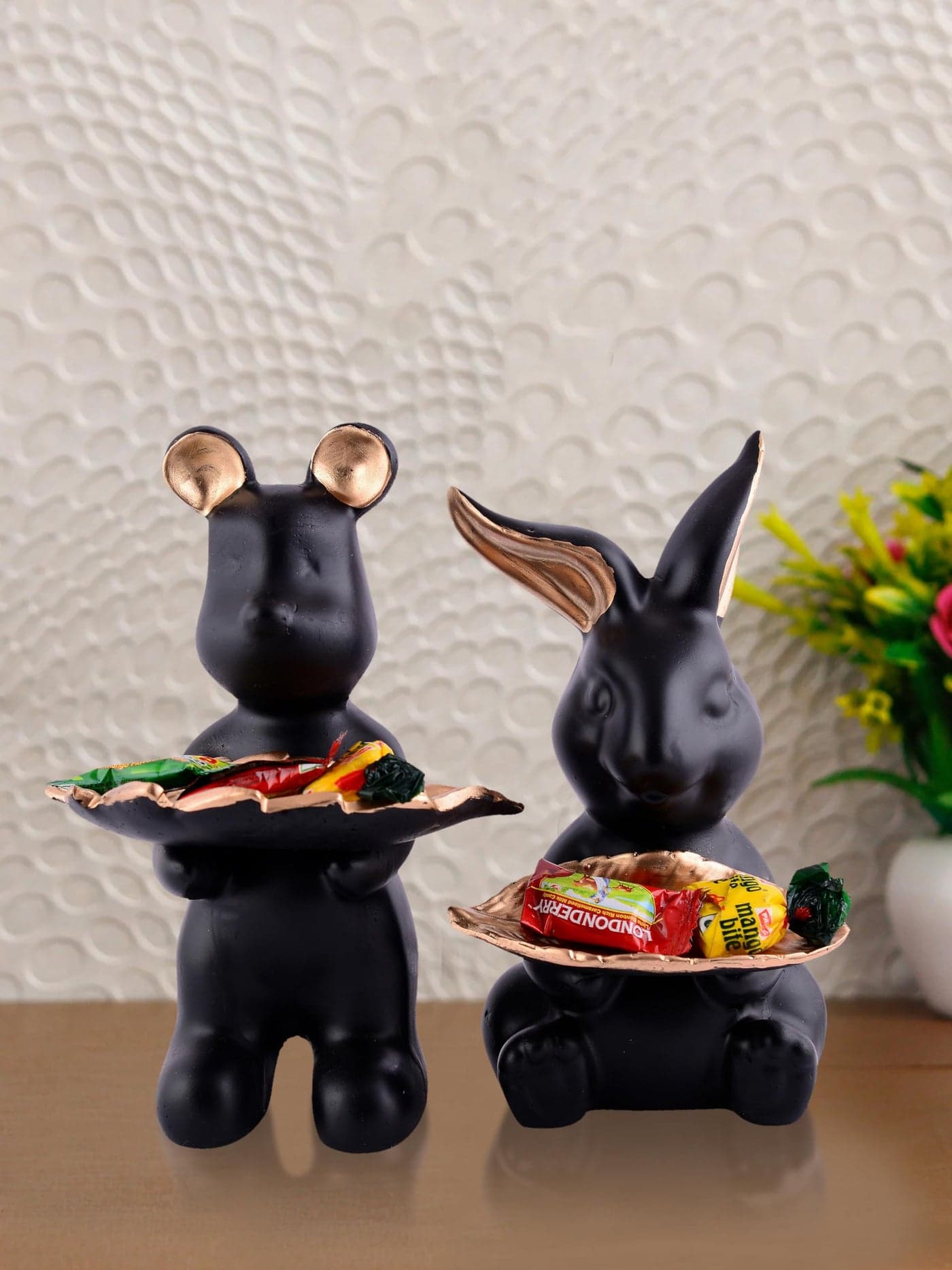 zart Set of 2 Rabbits in Golden and Black (Home Décor & Statue)
