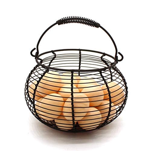 CVHOMEDECO. Rustic Wire Egg Basket with swimming Handle Primitives Vintage Gathering Basket. Rusty