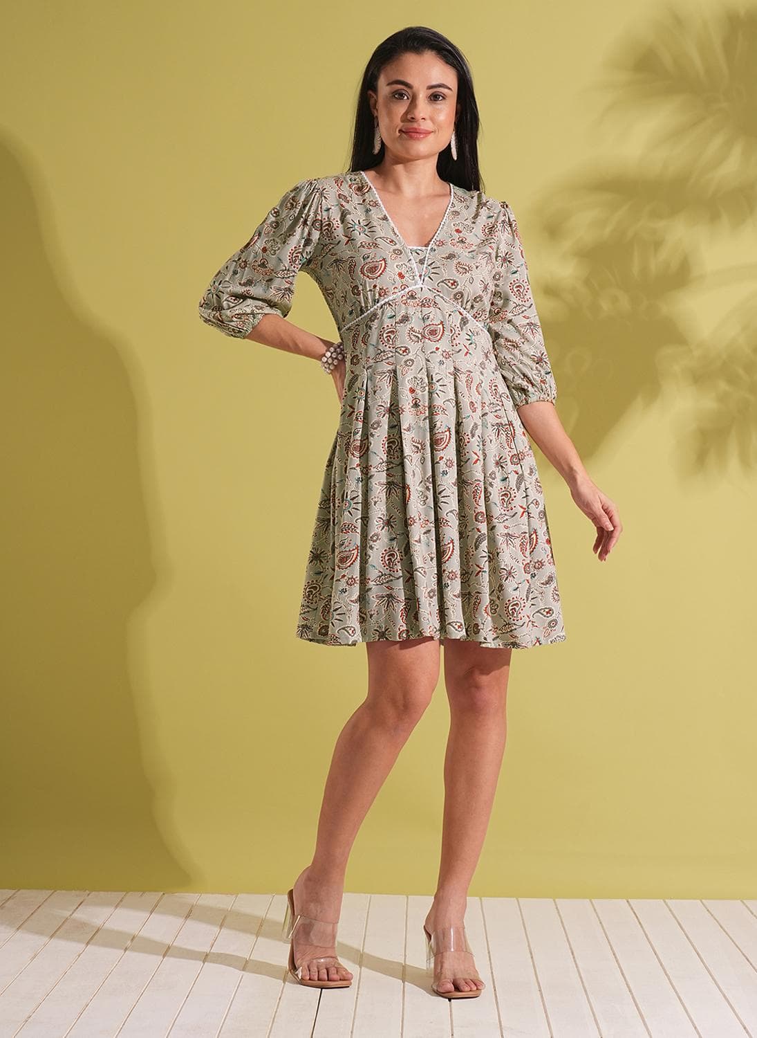 Globus Women V-Neck Puff Sleeves Paisley Print Lace Insert Pleated A-Line Fusion Party Dress