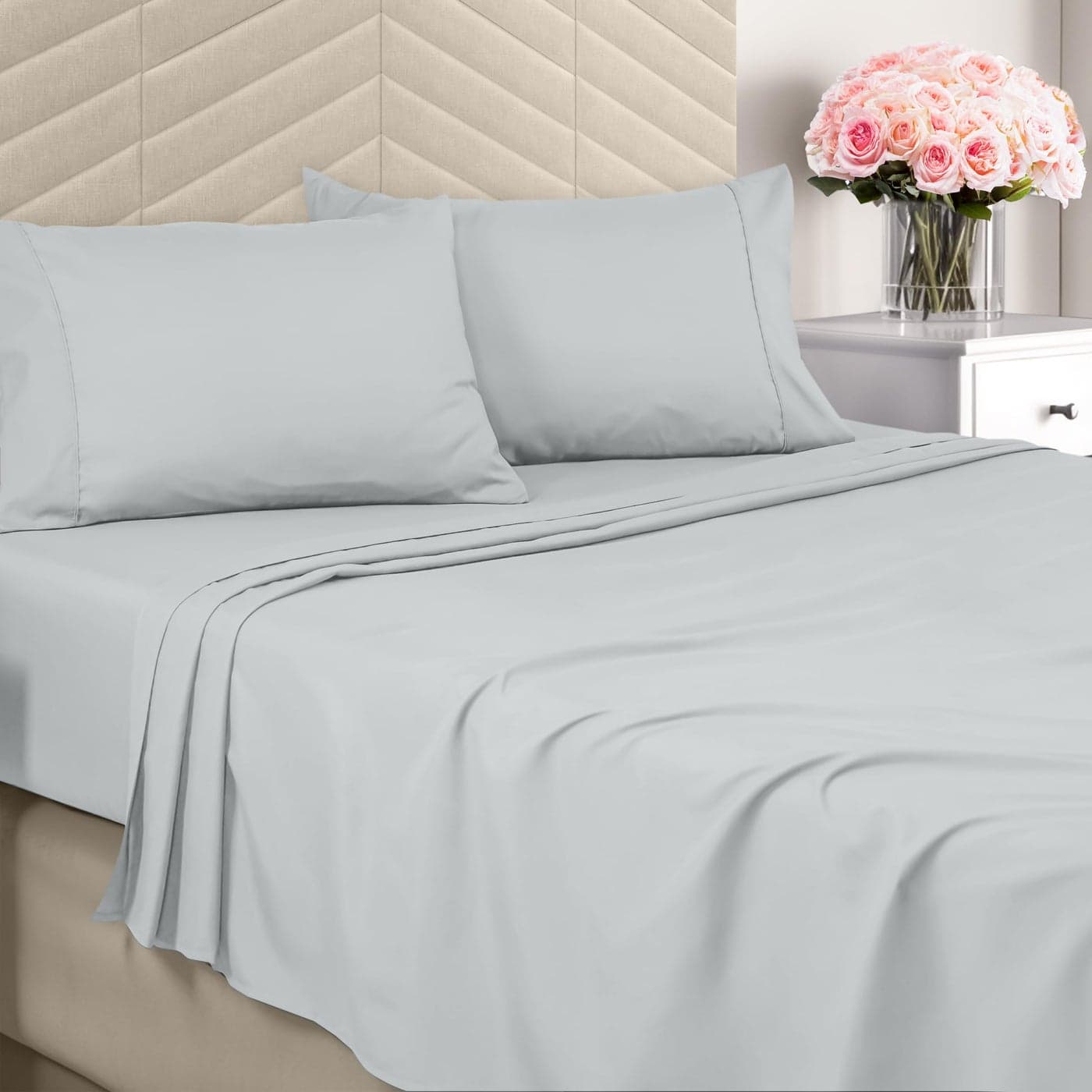 Utopia Bedding Queen Sheet Set Brushed Microfiber Soft Bed Sheets for Queen Size Bed Set Includes 1 Fitted 1 Flat 2 Pillow Cases Deep Pocket Light Grey