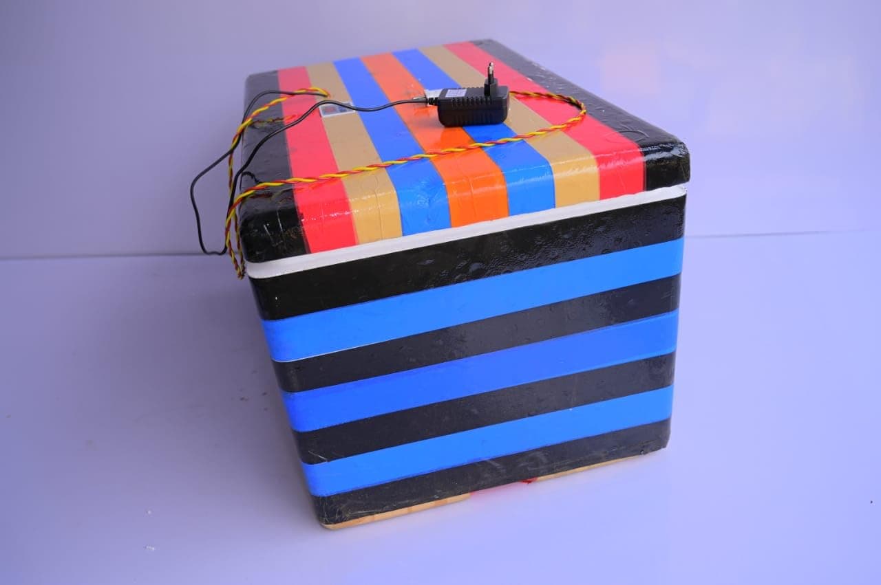 Ndeal 85 Egg Hatching Incubator Semi Automatic Durable EPS Thermocol Body Light Weight Insulated for Egg Hatching Machine