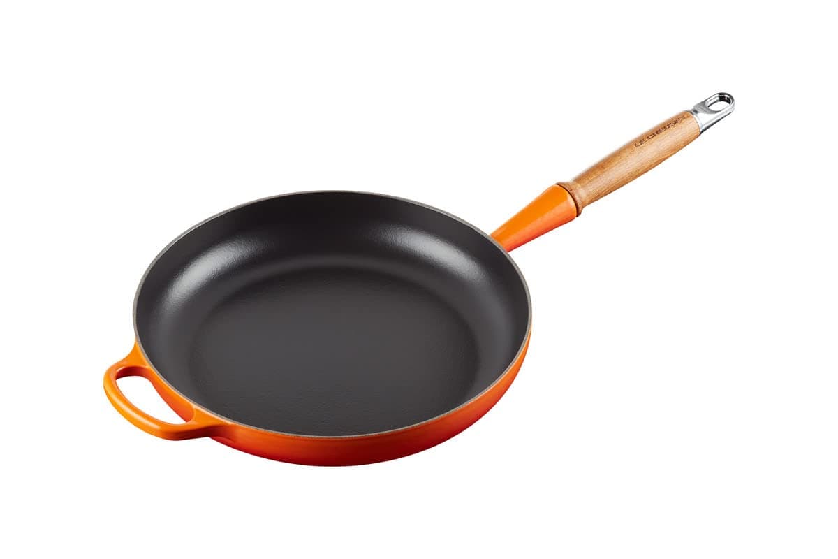 Le Creuset Signature Cast Iron Frying Pan With Wooden Handle 28cm Volcanic 20258280900422