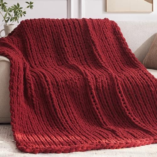 Negwoo Chunky Knit Throw Blanket, 40''*50'' Knitted Throw Chenille Yarn for Bed Couch, Handmade Red Crochet Big Thick Blanket, Machine Washable Cute Comfy Blanket for Home Decor