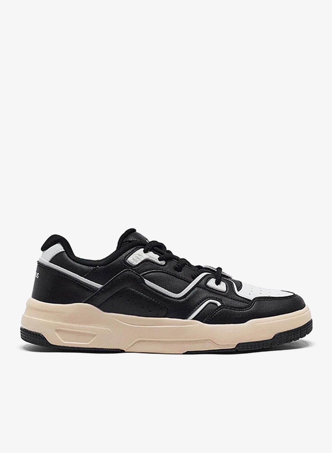 Men Sync Bubble Yoga Max Lace-Up Sneakers-Black