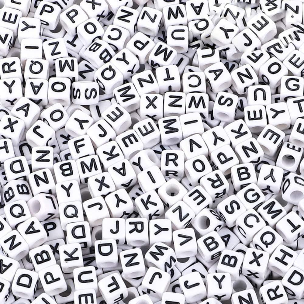 Quefe 600 Pieces Letter Beads White Acrylic AlphabetAZ Cube Beads for Jewelry Making Necklaces Bracelets Key Chains and Hair Braids 6mm