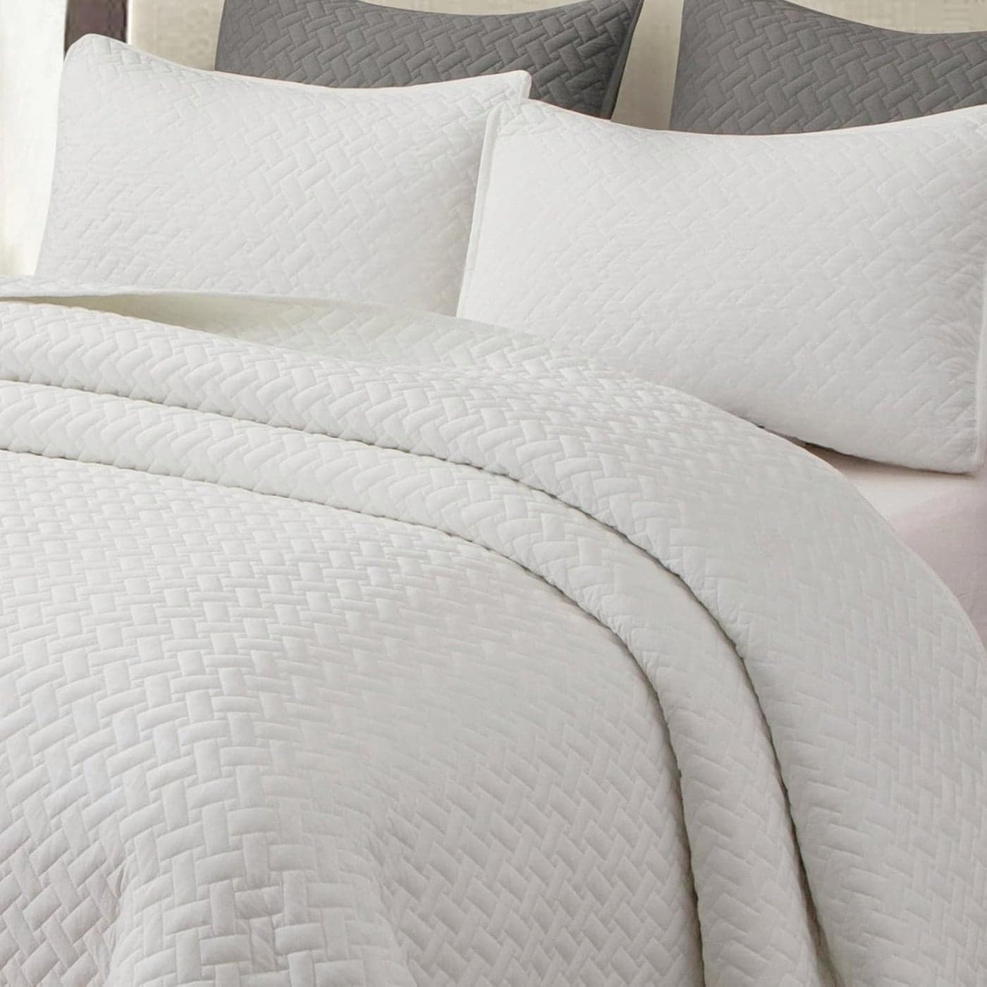 EMME Queen QuiltLight Grey Bedspread SetSoft PreWashed Microfiber Full Size Bedding Sets 3 Piece Cozy Reversible Bed Coverlet with 1 Quilt2 Pillow ShamSquare Pattern90x90