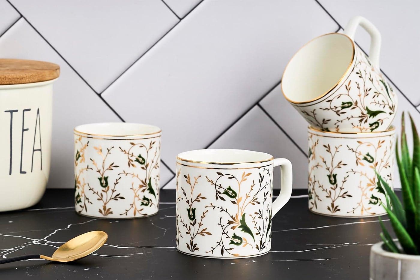 GOLDEN QUEEN'S Handcrafted Tea Cups - Set of 6 | Ideal for Everyday Tea and Coffee, Enhancing Your Daily Rituals | 24 Carat Gold Detailing - Green Golden Vine