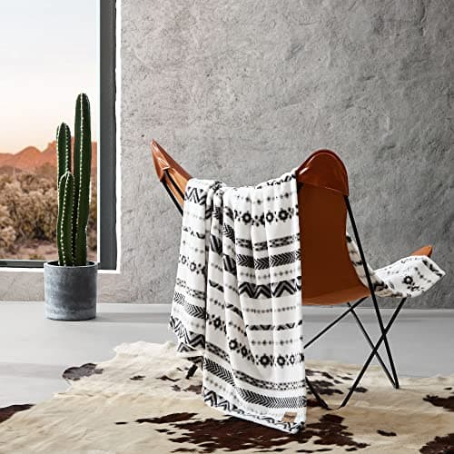 Wrangler - Throw Blanket, Soft Plush Fleece Bedding, Yellowstone Inspired, Western Decor for Bed or Couch (Diamond Trail Black, 50" x 70")