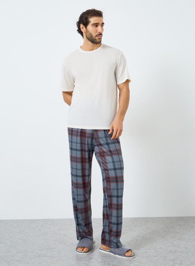 Men Relaxed Fit Solid T-Shirt and Checked Pyjama Set