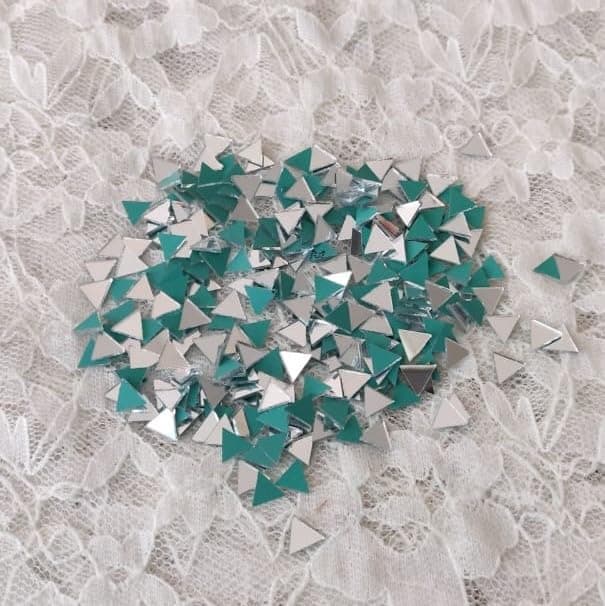 ilika9 - Regular Shape Mirror for Lippan Art - Triangle - 8mm - 100 gms. (1320 pcs)