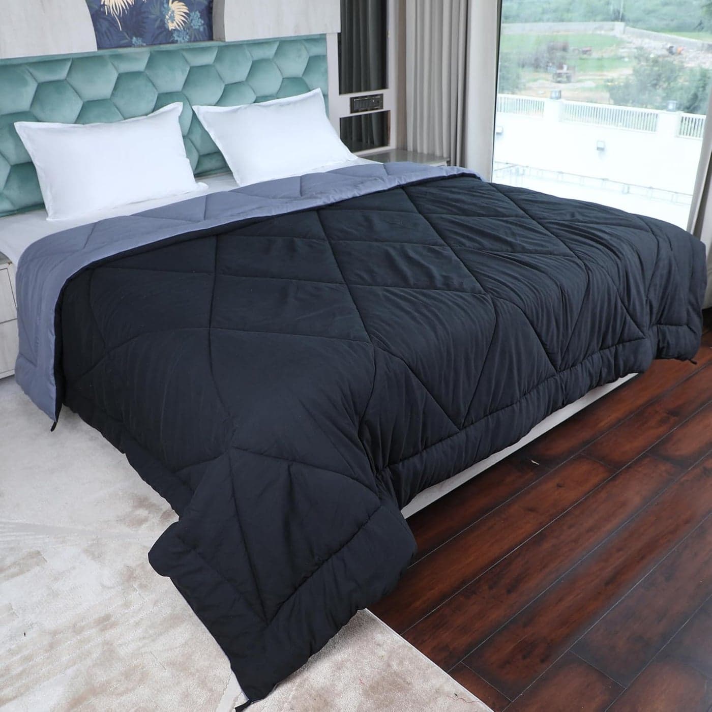Daksh Microfiber Reversible Comforter Double 90 x 100 Black Grey 250 GSM